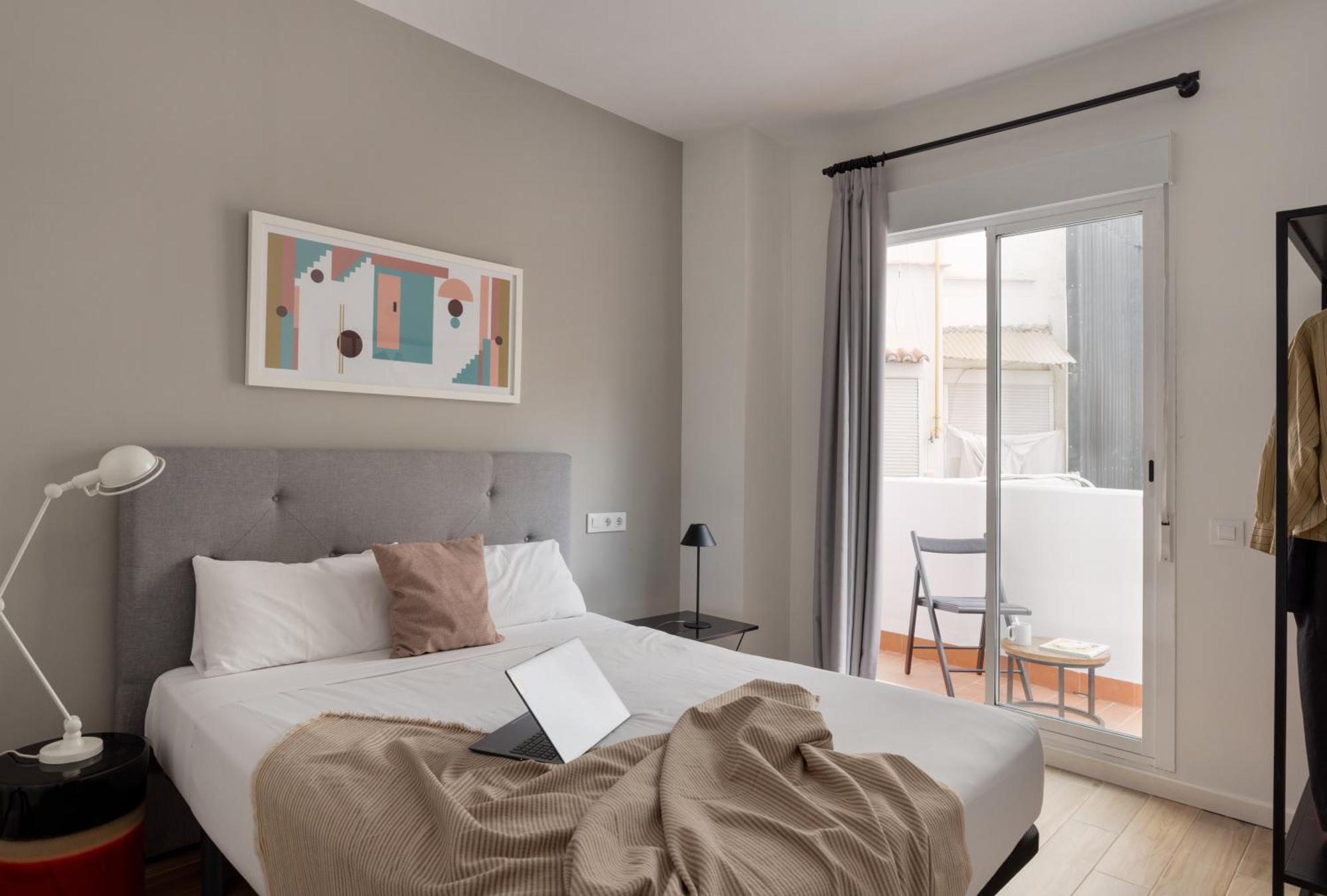 Apartamentos Libere Valencia Abastos Eksteriør billede